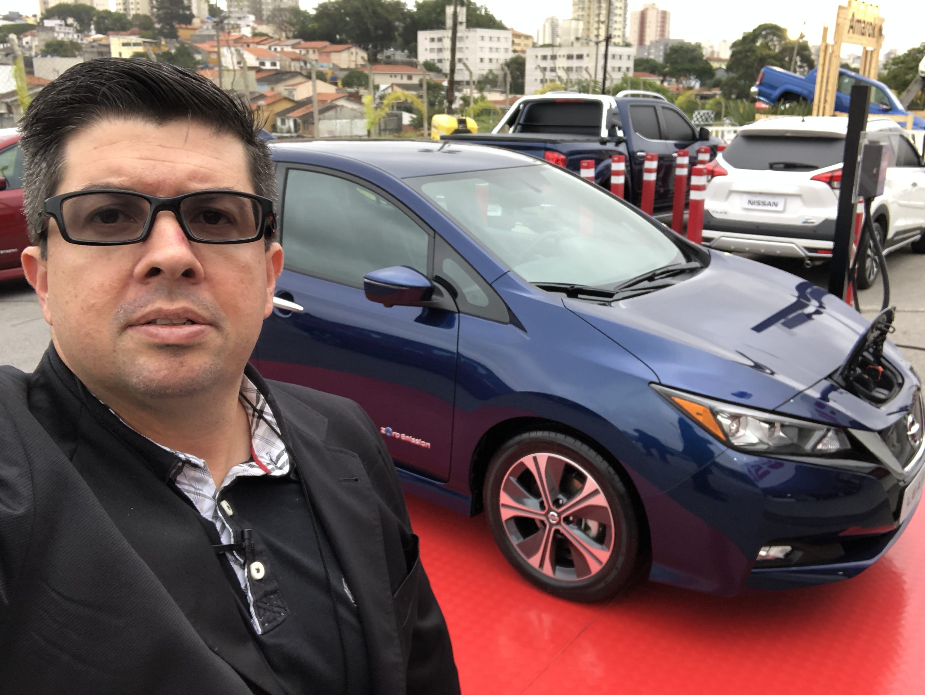 Leaf da Nissan será vendido em 2019 no Brasil