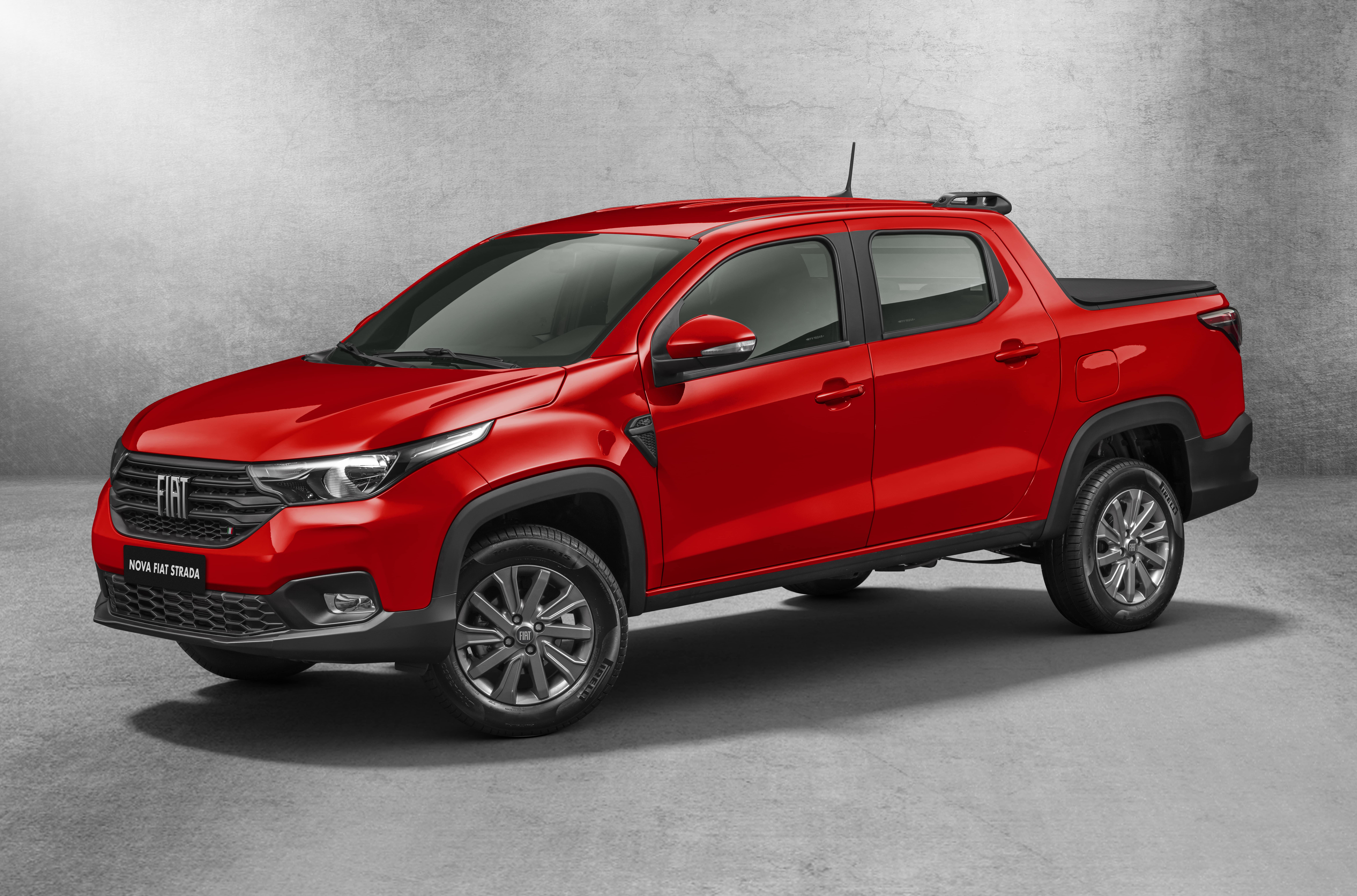 Fiat lidera pelo oitavo mês seguido e coloca Strada e Argo no top 4