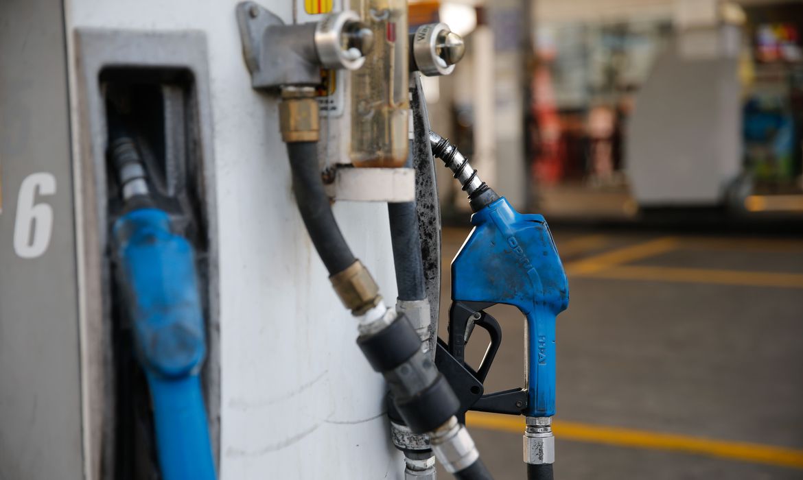 Petrobras reduz preços da gasolina A e do diesel A