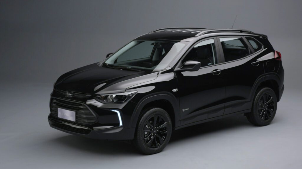 Tracker 2024 Ganha Vers O RS E Midnight Motores E A O   Chevrolet Tracker Midnight 11 1024x576 