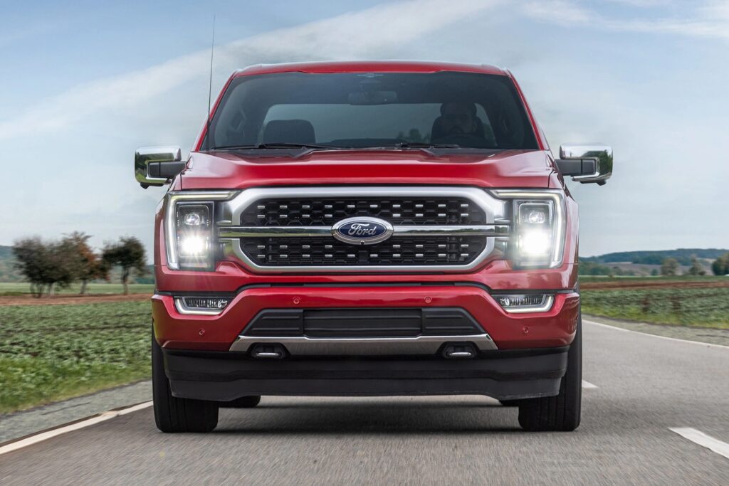 Ford F-150 chega ao Brasil em duas versões