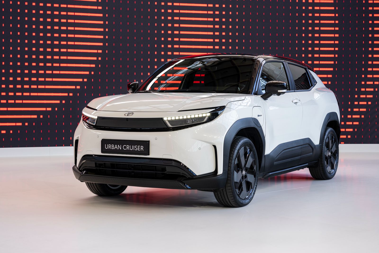 Toyota Urban Cruiser 2025: Novo SUV Elétrico com 400 km de Autonomia