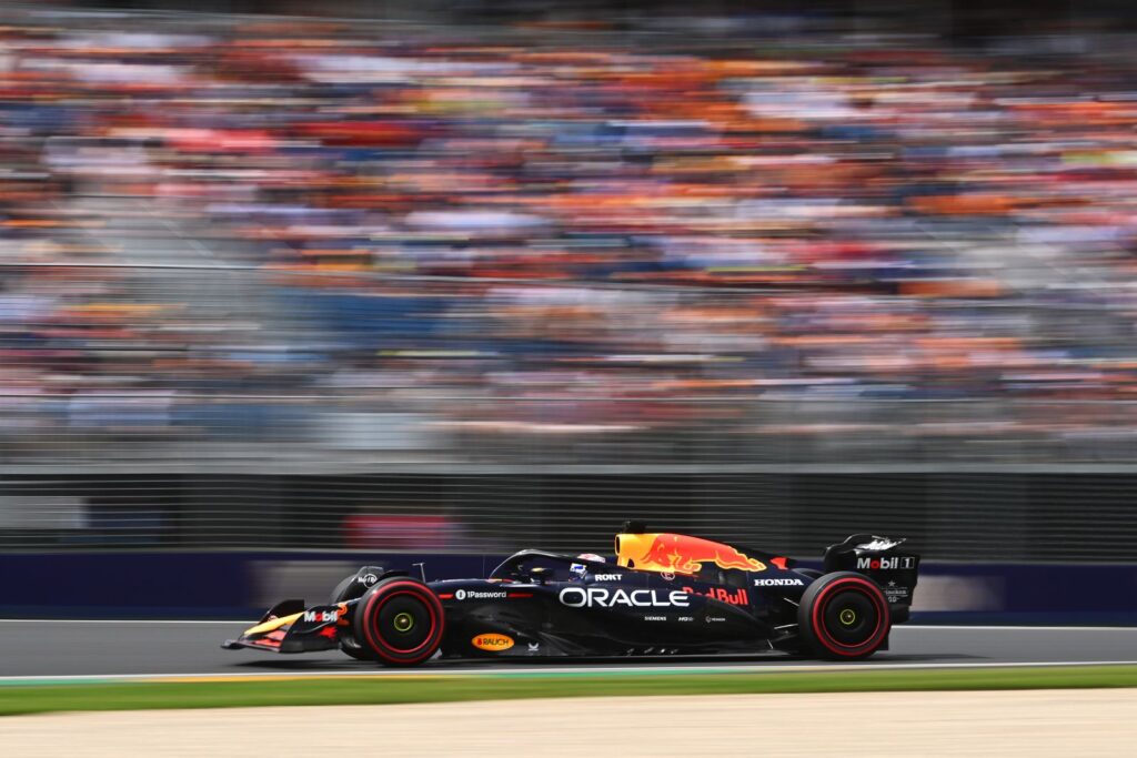 MELBOURNE, AUSTRALIA - MARCH 15: Max Verstappen of the Netherlands driving the (1) Oracle Red Bull Racing RB21 on track during qualifying ahead of the F1 Grand Prix of Australia at Albert Park Grand Prix Circuit on March 15, 2025 in Melbourne, Australia. (Photo by Clive Rose/Getty Images)