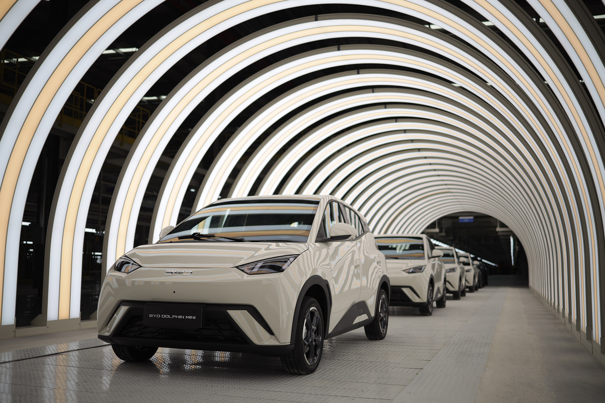 BYD Apresenta Dolphin Mini Brasileiro e Inaugura Fábrica da Bahia