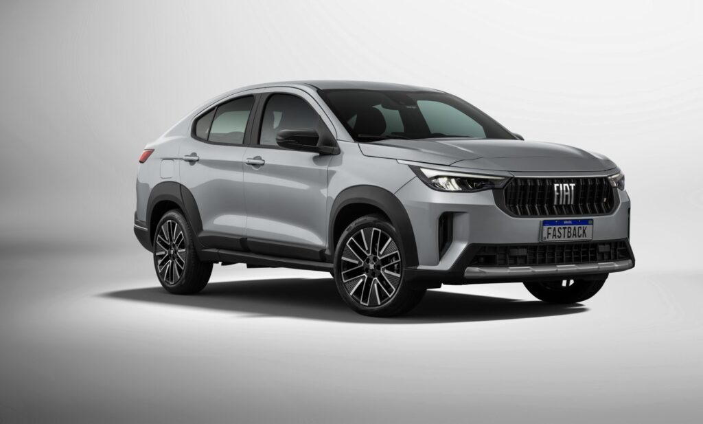 Fastback bate marca 200 mil: o Brasil abraçou o primeiro SUV Coupé da Fiat