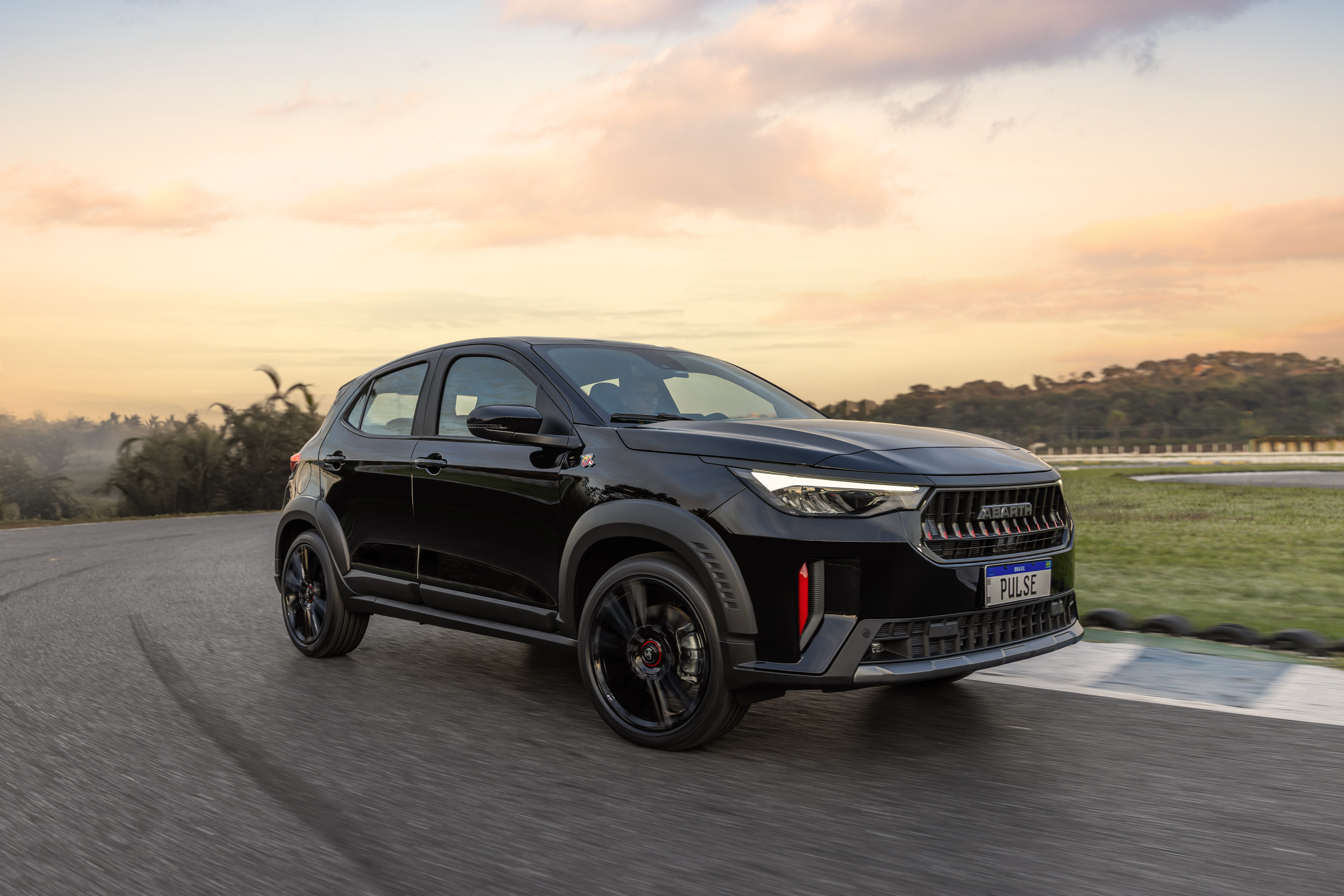 Fiat estende desconto de mais de R$ 25 mil na linha Abarth
