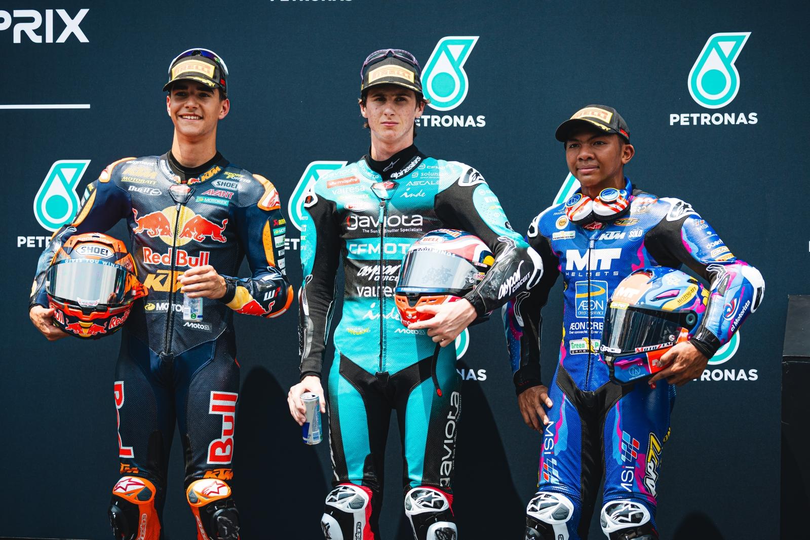Máximo Quiles, Brian Uriarte e Hakim Danish, primeira linha 100% KTM na Moto3 do GP da Malásia 2026